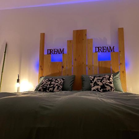 Reve De Panda Avec Sauna Et Jacuzzi Privatif Abrest Экстерьер фото